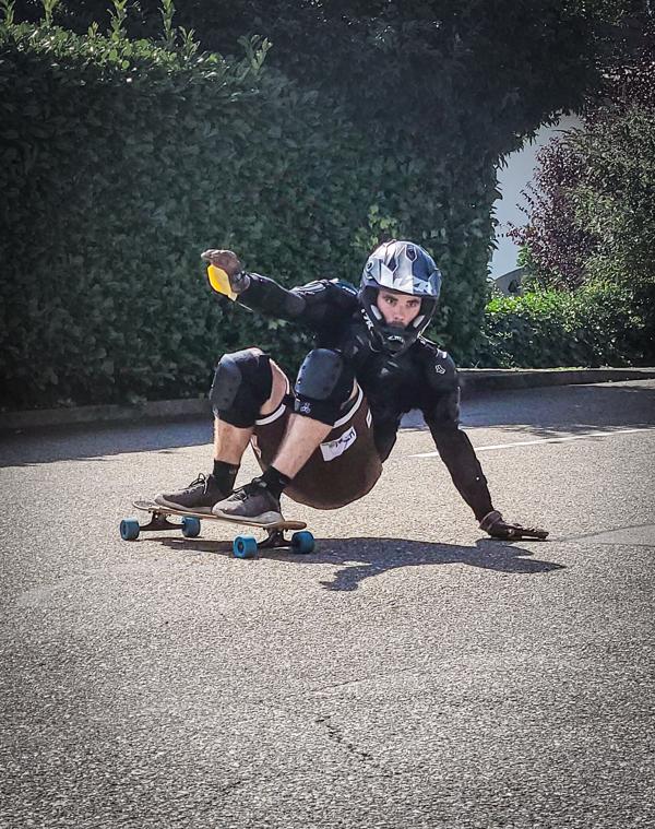 <div style="display: none;" lead="Longboard-Verein Luzern" main></div>Erste Slide-Versuche