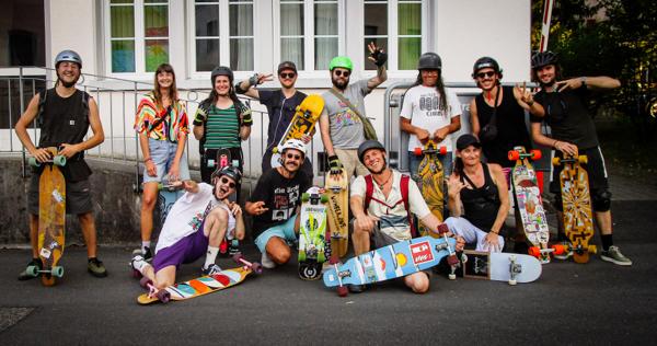 <div style="display: none;" lead="Longboard-Verein Luzern" main></div>Dominanz auf den Strassen